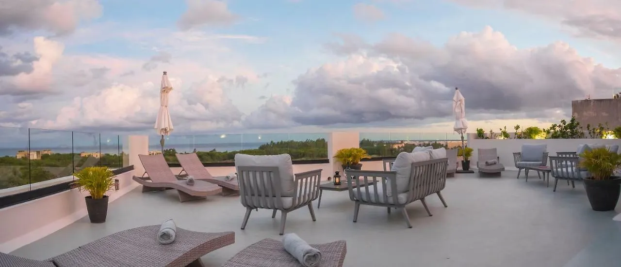 Honey B Suites Playa del Carmen